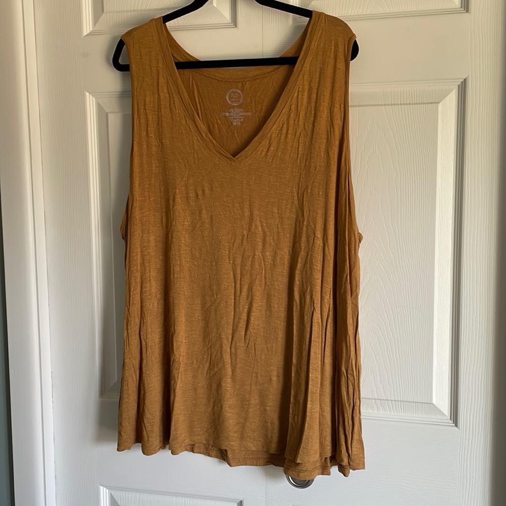 Mustard yellow tank